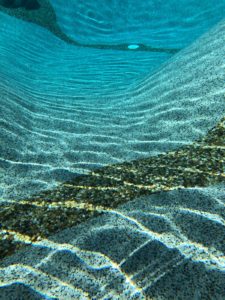 fondo piscina interrata pietra naturale